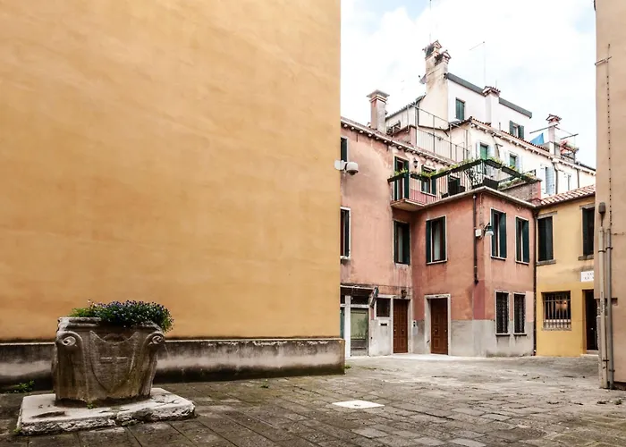 San Marco Luxury Apartments Muneghe